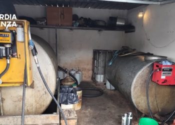 Caro carburanti a Taranto: maxi sequestro della Guardia di Finanza
