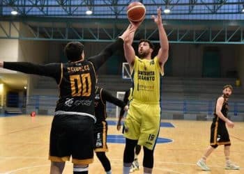 Santa Rita travolgente: 91-54 alla Virtus Galatina. Ora si vola ai playoff
