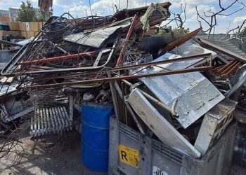 Deposito abusivo scoperto a Massafra: sequestrati rame e rifiuti speciali
