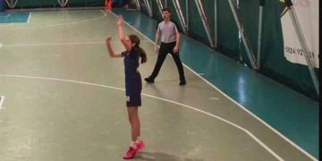 Giocatrice di basket muore a 15 anni dopo una cena: era allergica al latte