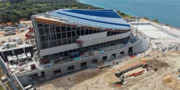 Taranto, completata la copertura in legno dello Stadio del Nuoto: al via la fase impiantistica