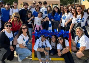 AutisMob 2026: Statte si tinge di blu per l’inclusione
