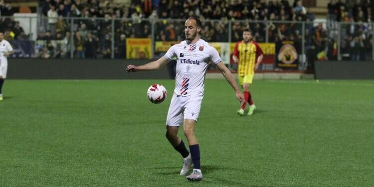 Vukoja (Taranto) finisce in diffida, scatta l’attenzione disciplinare