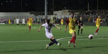 Taranto di misura sul Massafra: decide un gran gol di Monetti