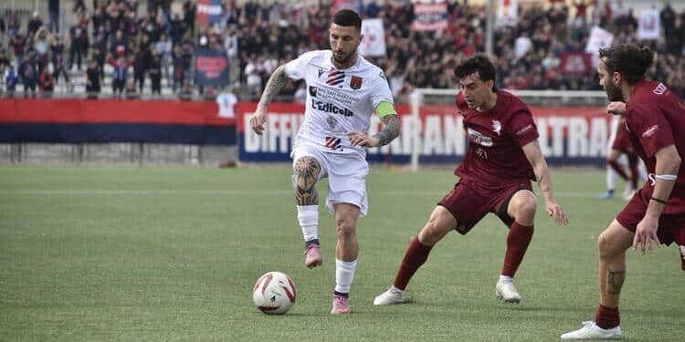 Taranto, vittoria di carattere: basta il lampo di Sansò per restare in scia playoff