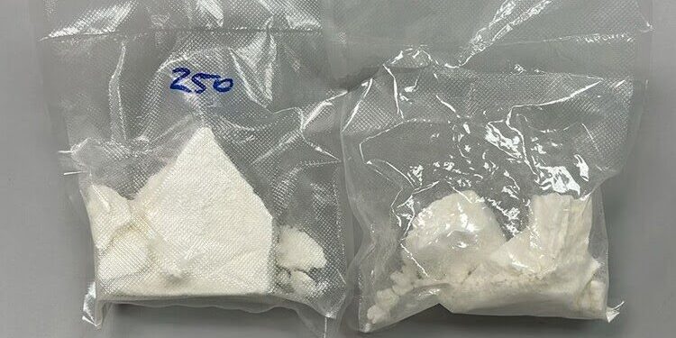 Cocaina nascosta nell’armadio: arrestato 41enne ai Tamburi