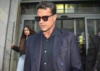 Napoli sotto i riflettori, Corona accende la polemica: “Conte si era già dimesso”