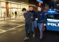 Furto al supermercato finisce in rapina: arrestato 27enne dopo la fuga