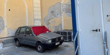Kyma Mobilità, lavoratori costretti in un container senza servizi: scatta la protesta dei sindacati