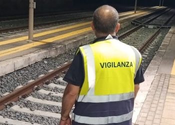 Ferrovie Sud Est taglia i guardiani delle stazioni: sette lavoratori tarantini senza lavoro da oggi