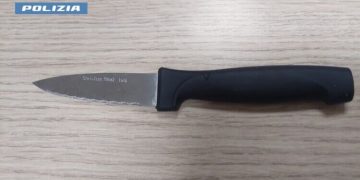 Aggrediscono il direttore dopo un tentativo di furto: coppia arrestata dalla Polizia
