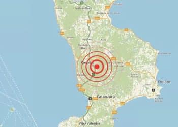 Terremoto di magnitudo 5,6 nel Tirreno, scossa avvertita anche a Taranto e provincia
