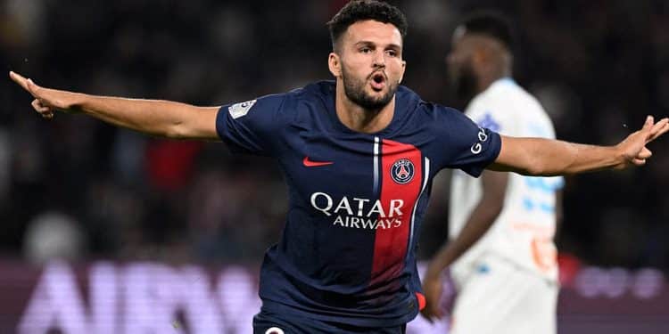 Milan, si riapre il caso nove: Gimenez in uscita. Amorim spinge per Ramos