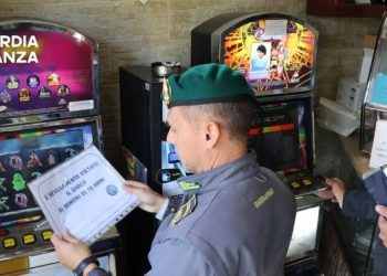 Gioco illegale, stretta a Taranto: sequestrati 24 apparecchi, cinque responsabili segnalati