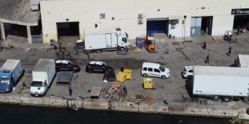 Maxi blitz a Taranto: arresti per droga, scoperto un lavoratore in nero e sequestrati 660 chili di pesce