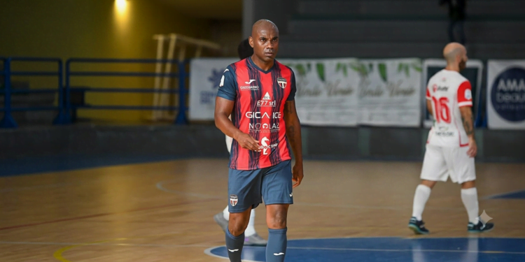 New Taranto, riecco Ique: il pivot brasiliano torna a vestire il rossoblù