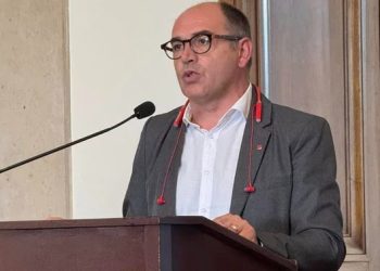 Sanità allo stremo, la Fp Cgil incalza l’Asl: «Serve un confronto urgente»