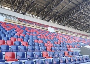 Nuovo stadio Iacovone, il cantiere corre: completati i sediolini, arrivati i nuovi maxischermi. Si prepara il manto erboso