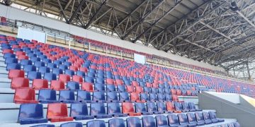 Nuovo stadio Iacovone, il cantiere corre: completati i sediolini, arrivati i nuovi maxischermi. Si prepara il manto erboso