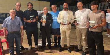 XXV Memorial Marino Abbracciavento, una serata di emozioni tra premi, ricordi e protagonisti del calcio tarantino