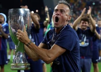 Supercoppa Europea, il Psg non si ferma: Aston Villa battuto 2-1. Kvaratskhelia e Doué regalano il trofeo a Luis Enrique