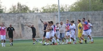 Taranto, falsa partenza: dal 2-0 al 2-2 con il Cosmano. Una rimonta che fa male
