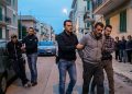 Taranto, poliziotti liberi dal servizio sorprendono due presunti ladri: un 47enne denunciato