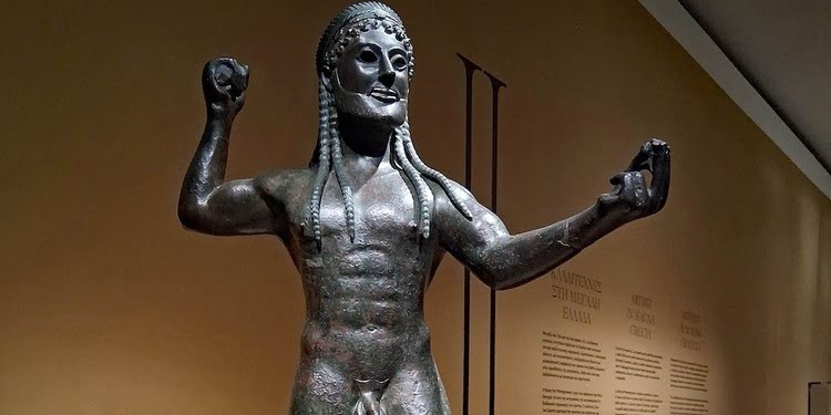 Al MArTA torna lo Zeus di Ugento: il bronzo della Magna Grecia di nuovo a Taranto