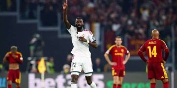 Champions League, notte amara per le italiane: Roma beffata dal Real, Como ko a Rotterdam