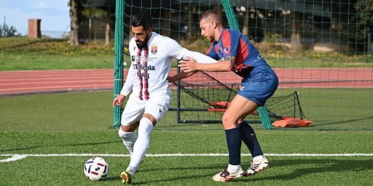 Coppa Italia Eccellenza, il Taranto agguanta l’Acquaviva al 96’: Delvino firma l’1-1
