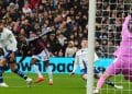 Premier League, Aston Villa stende il Manchester City: Arsenal vince, Liverpool rilancia